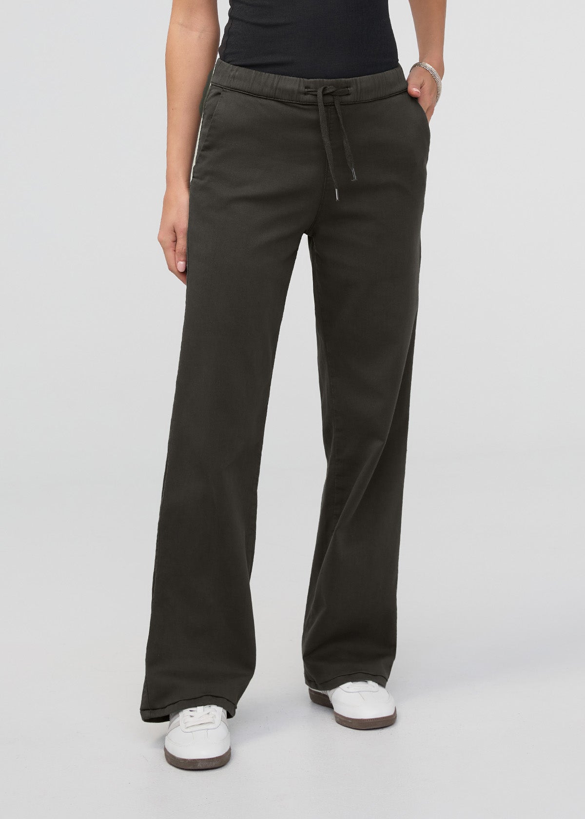 Women's Evergreen Wide Leg Sweatpants front