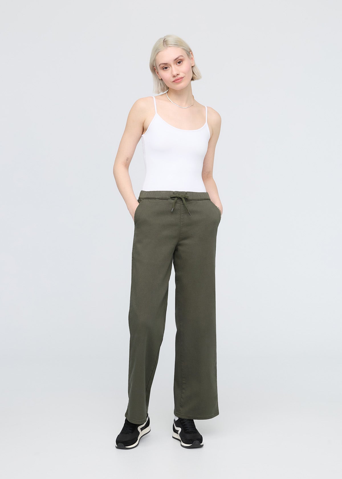 womens thyme wide leg sweat pant full body
