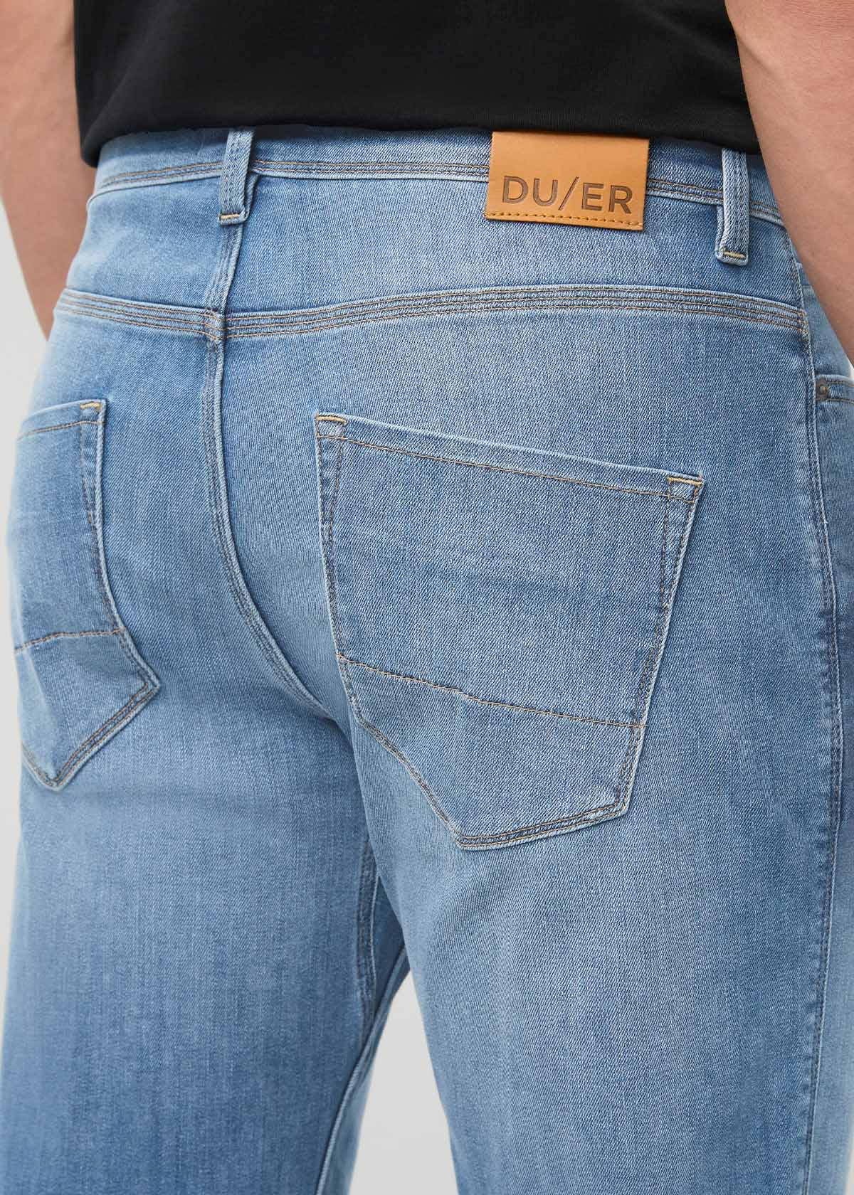 mens-performance-denim-loose-taper-vintage-seaside front back pocket detail