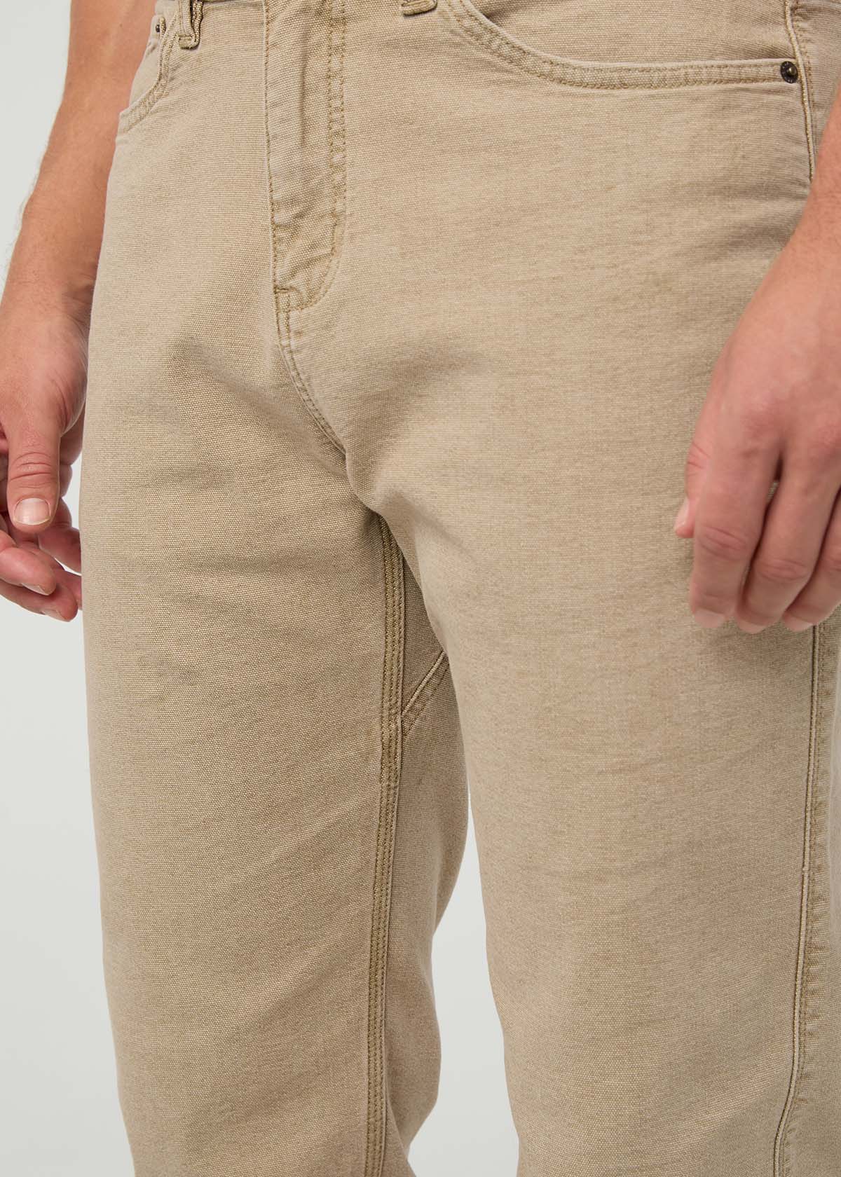 pantalon-homme-en-toile-extensible-coupe-ample-effilée-beige-avec-gousset-à-l'avant