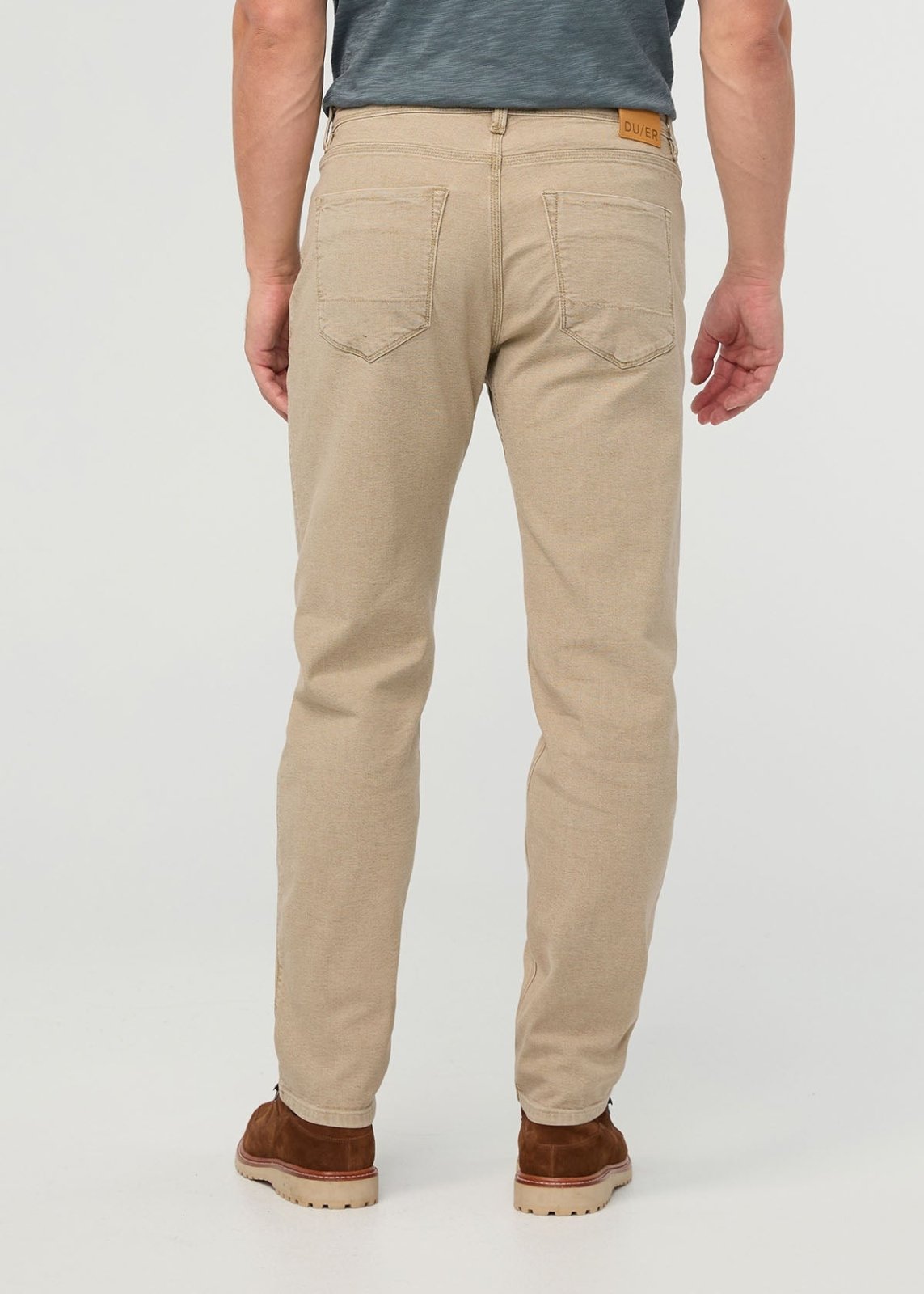 pantalon-homme-en-toile-extensible-coupe-ample-et-effilée-beige-verso