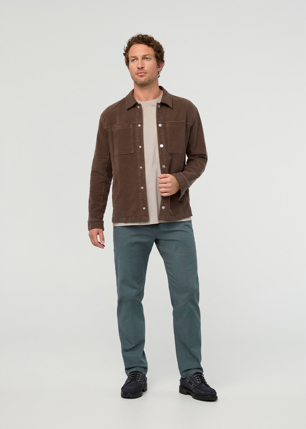 pantalon-de-charpentier-en-toile-extensible-pour-homme-teint-en-pièce-bleu-ardoise ftont full body