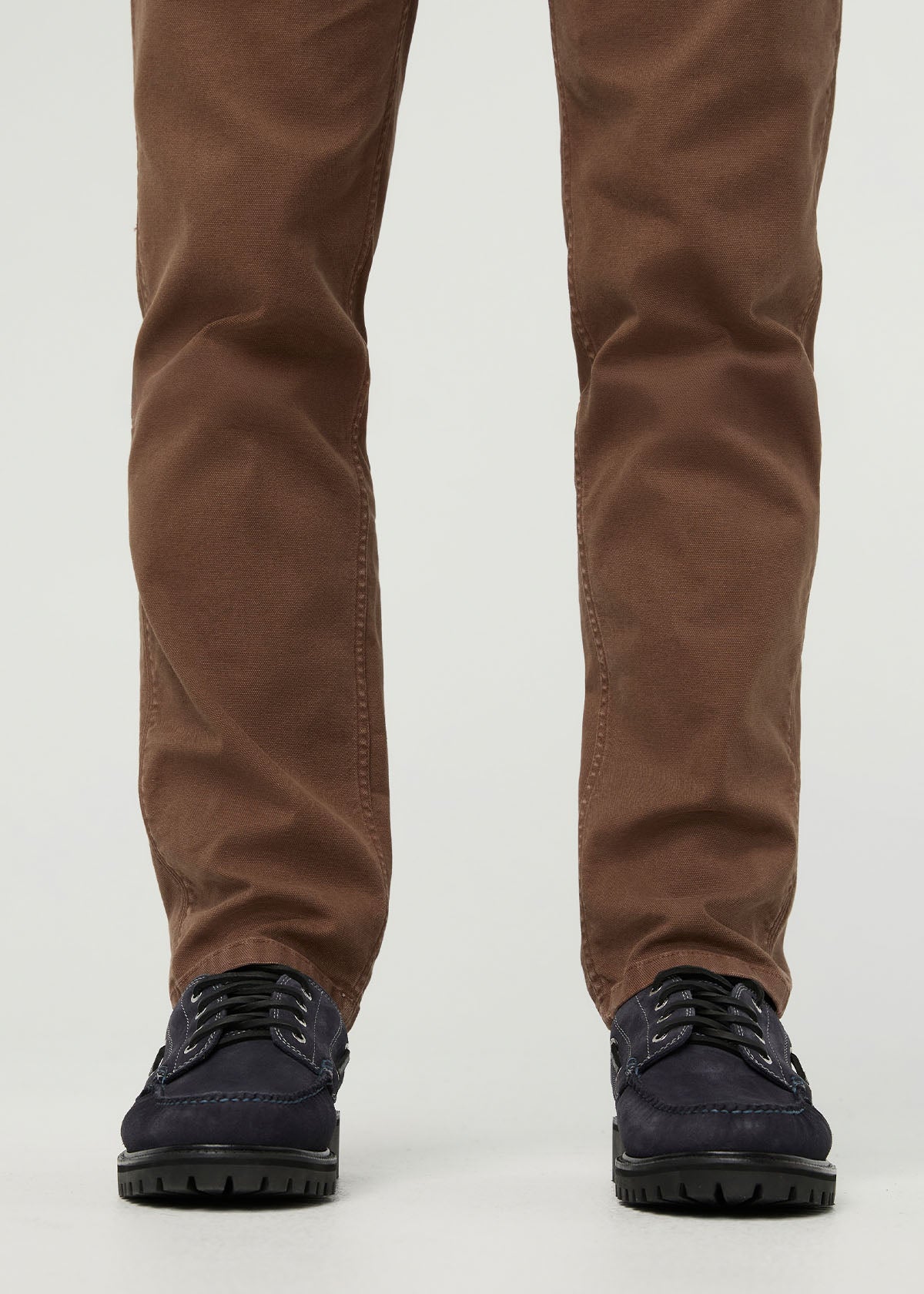 pantalon-de-charpentier-en-toile-extensible-pour-homme-teinture-en-pièce-couleur-cacao-détail-à-la-cheville