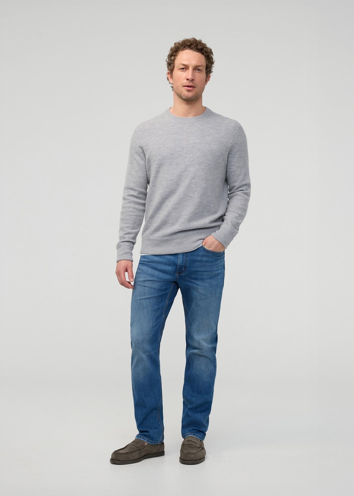 Men's Alpine Indigo Straight Fit Stretch Jeans Full Body