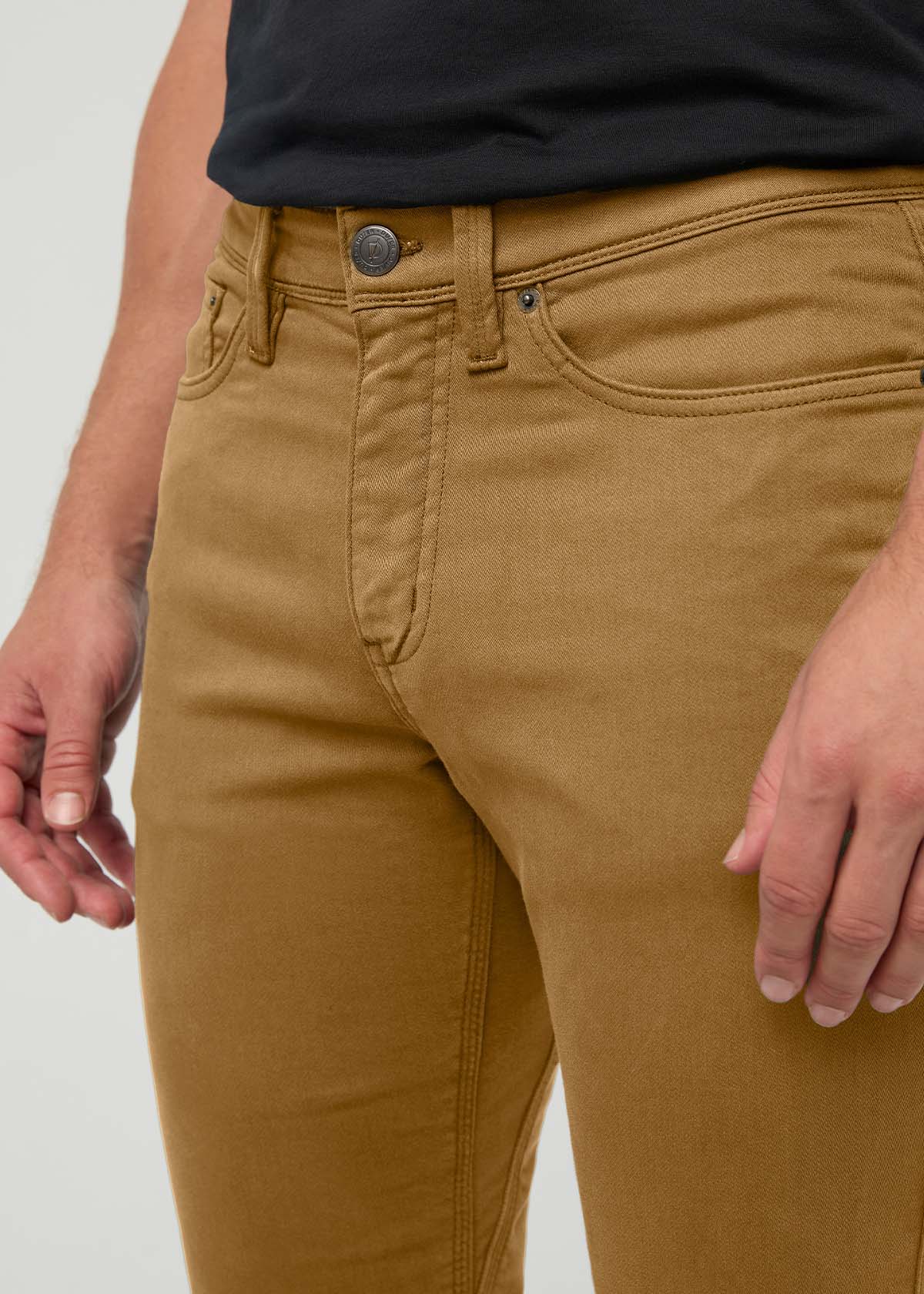 mens-no-sweat-slim-straight-caramel front detail