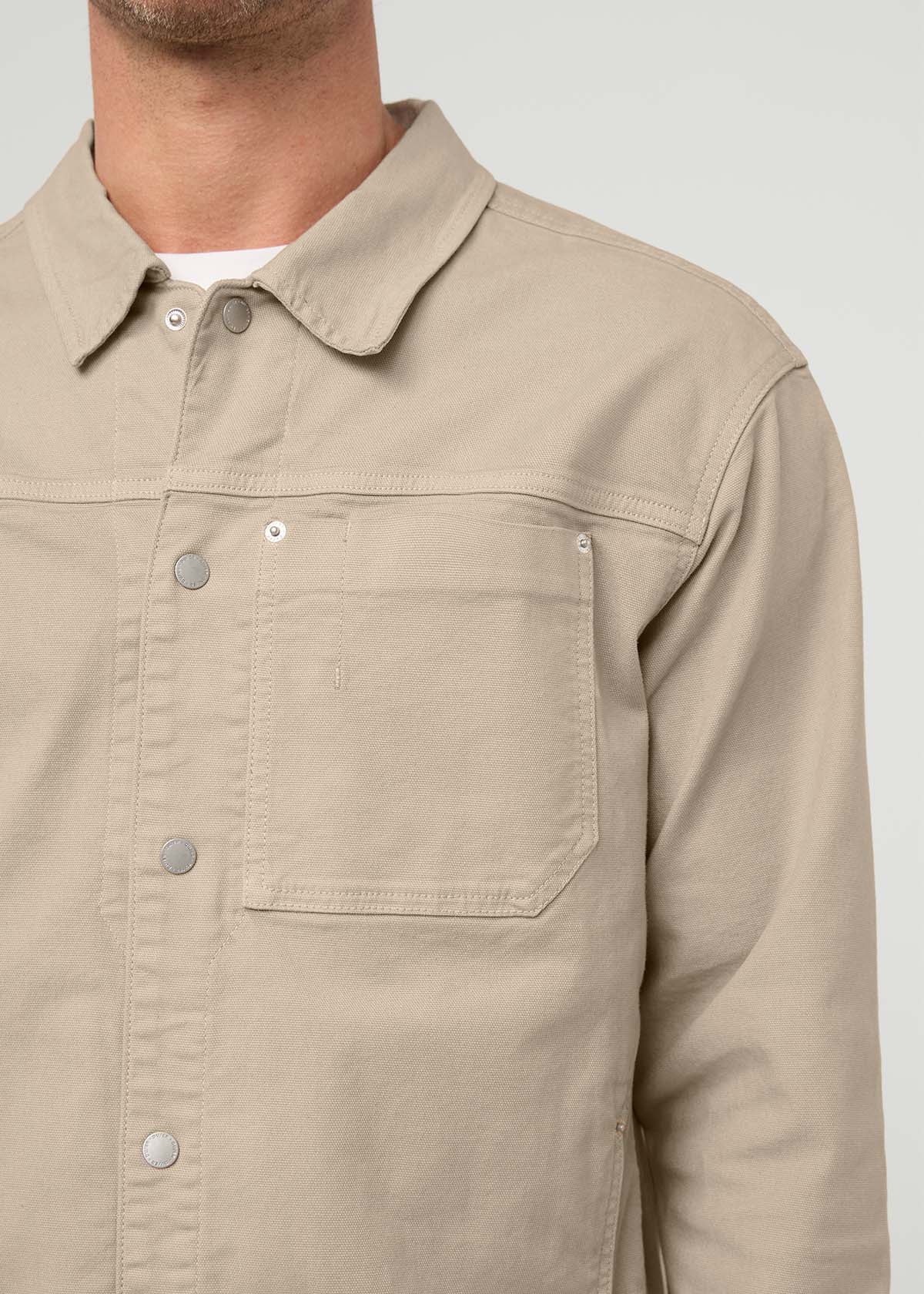 veste-de-travail-en-toile-extensible-pour-homme-teinture-en-pièce-couleur-sable - détail de la poche avant