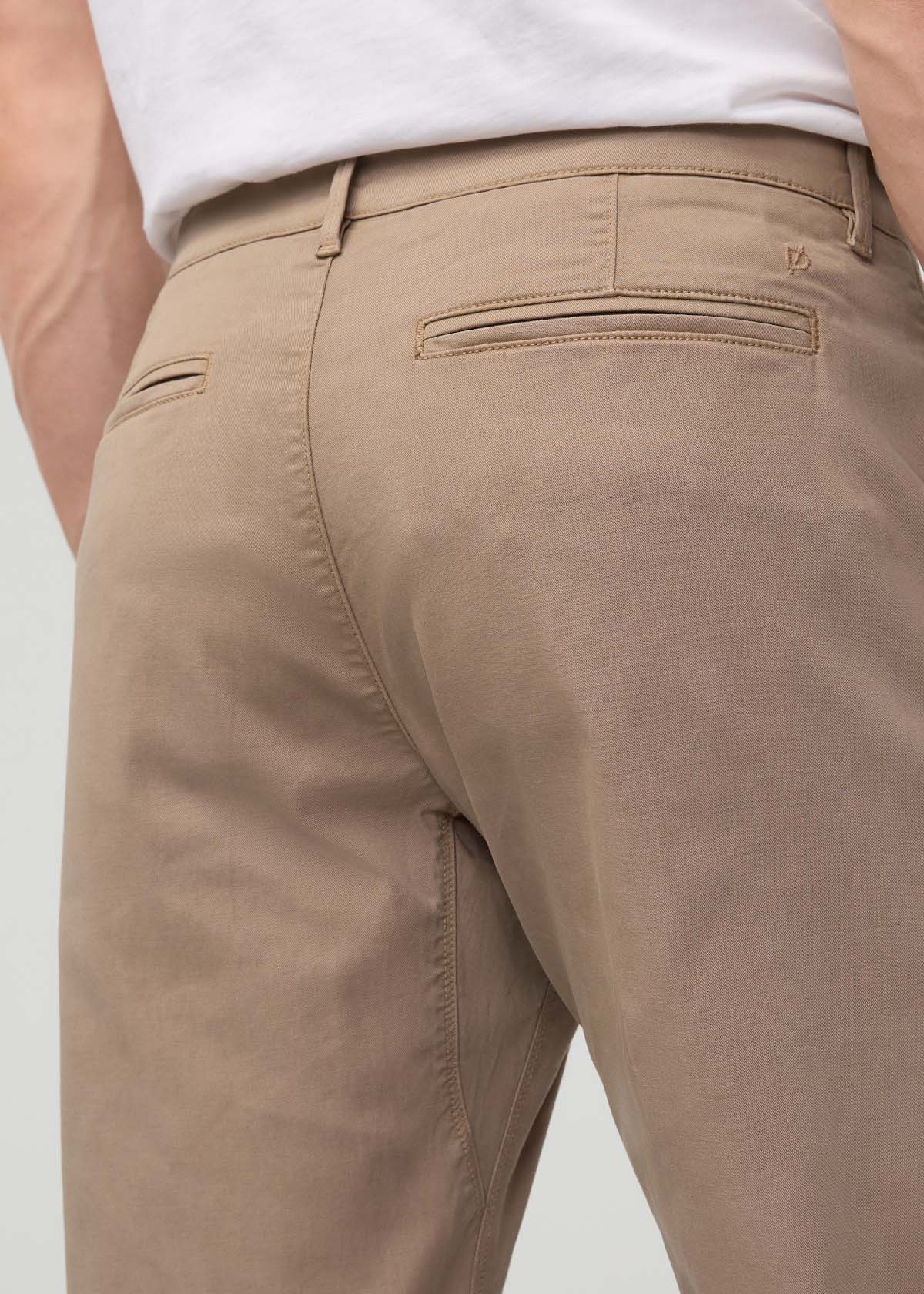 Live Lite Athletic Taper Chino - Desert Tan