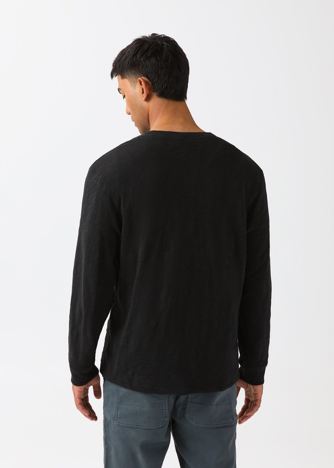 T-shirt Henley à manches longues en jersey slub d'épaisseur moyenne pour homme - noir (dos)