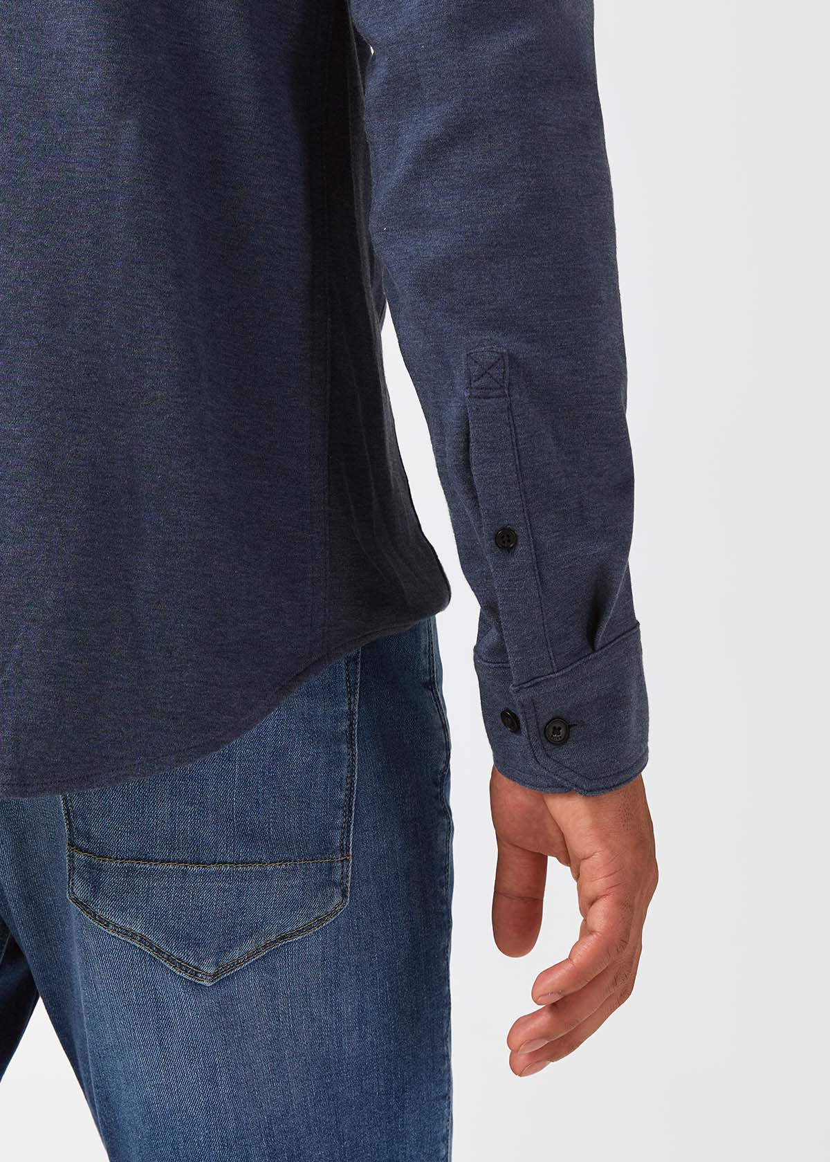 mens-performance-flannel-lite-one-pocket-shirt-heather-navy right sleeve detail