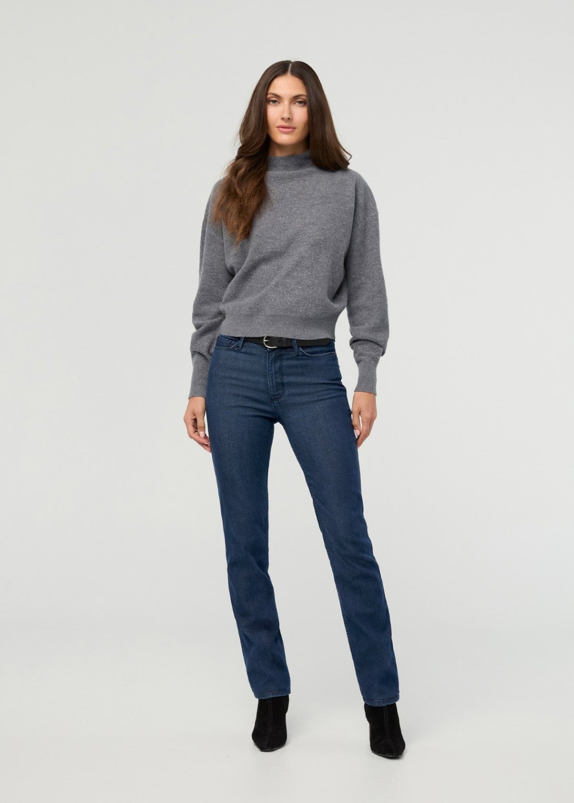Women's Performance Denim Modern Indigo Slim Straight Jeans full front body