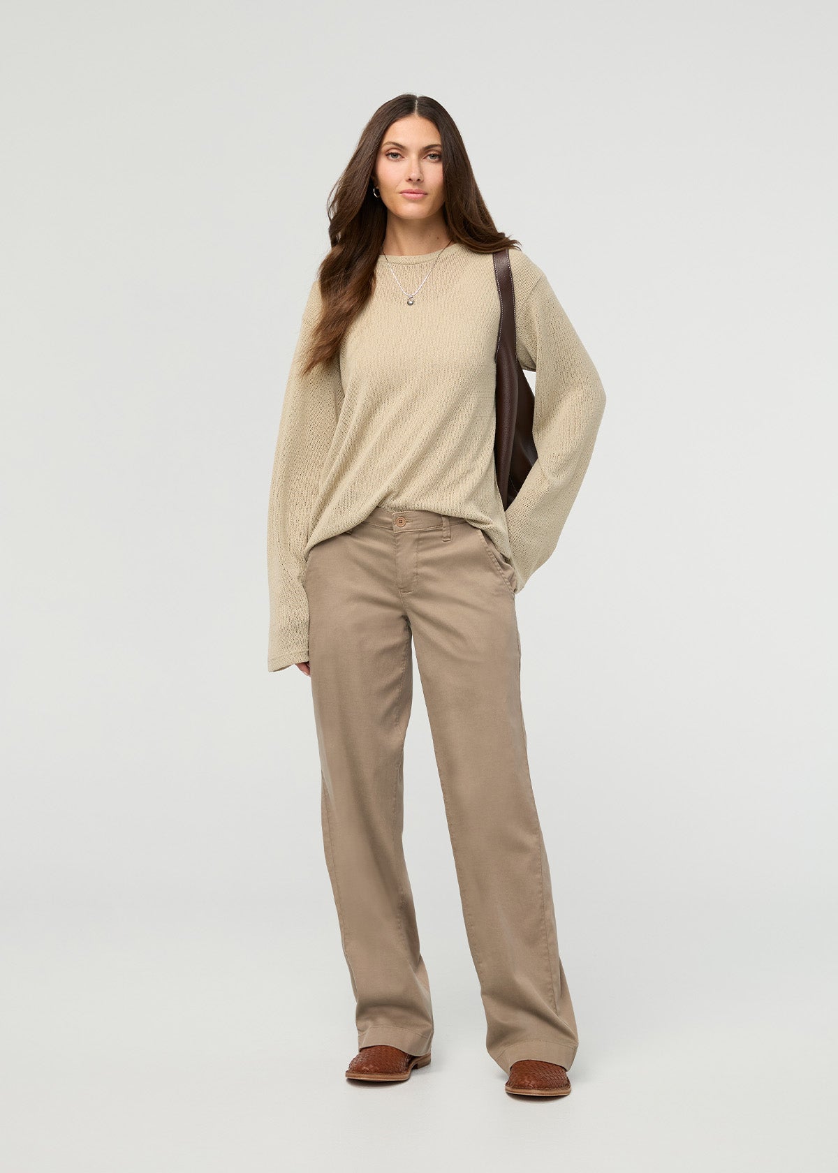 Pantalon en sergé « Deluxe » pour femme, couleur « Desert Tan » – vue de face en pied