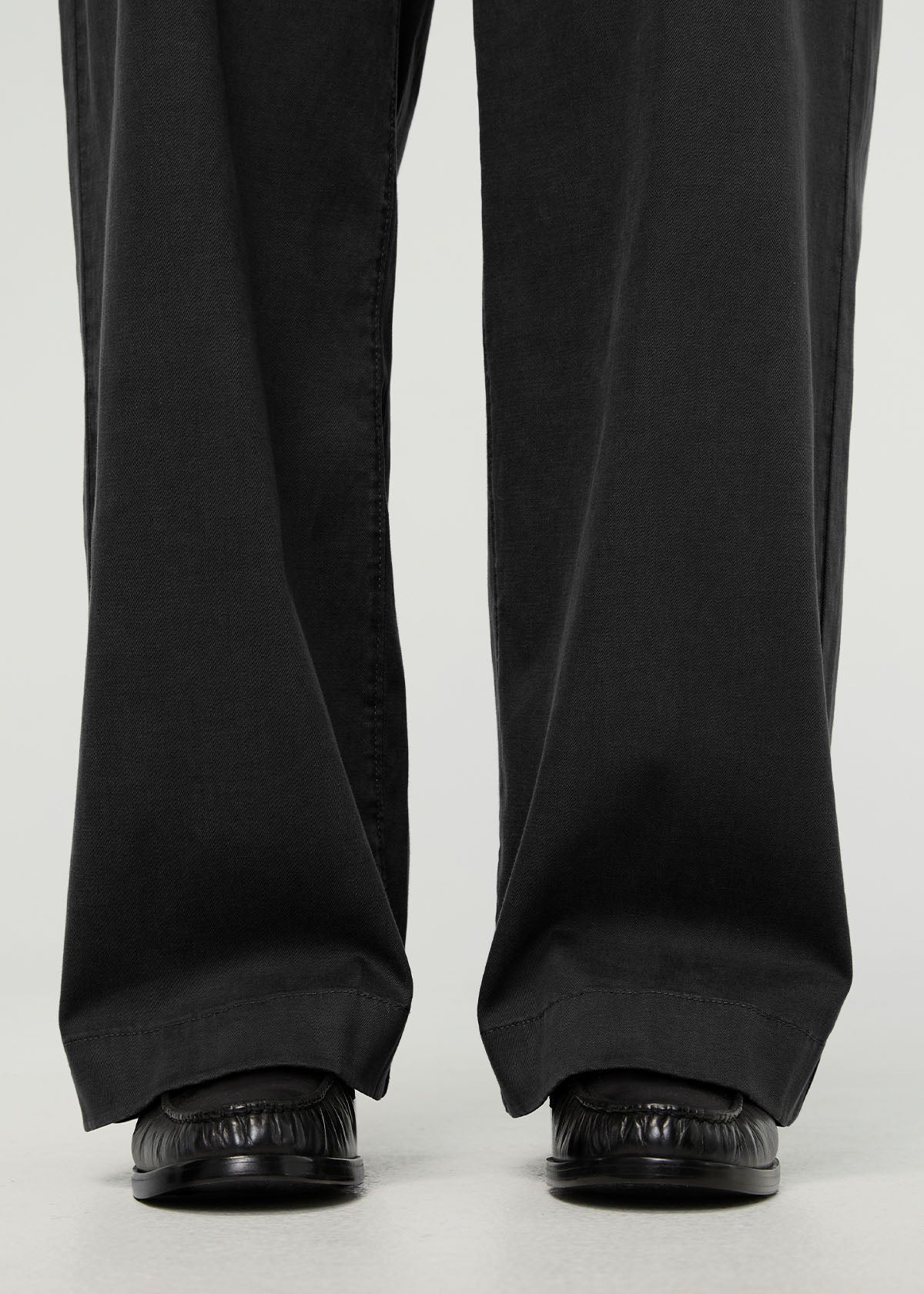 Pantalon en sergé noir « Deluxe » pour femme, longueur cheville