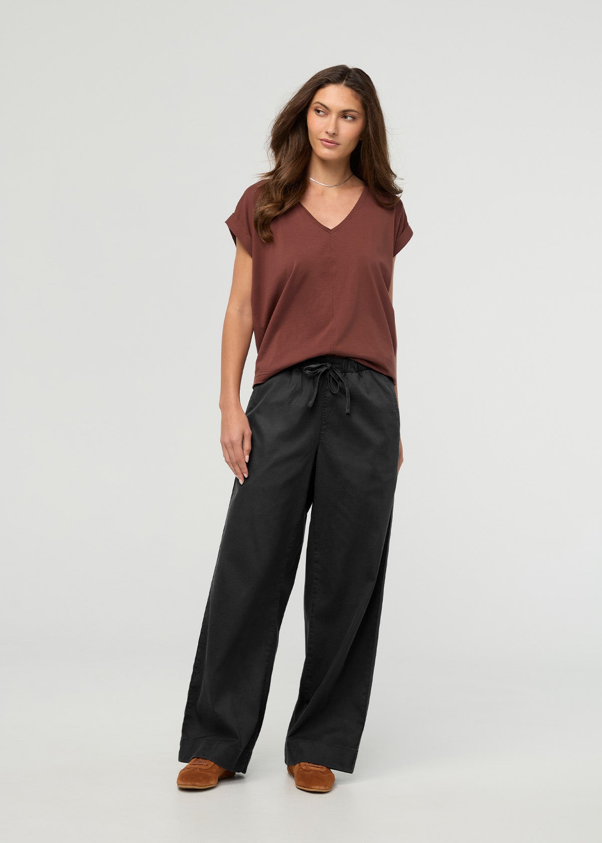 Women's Black Deluxe Twill Easy Pant front full body