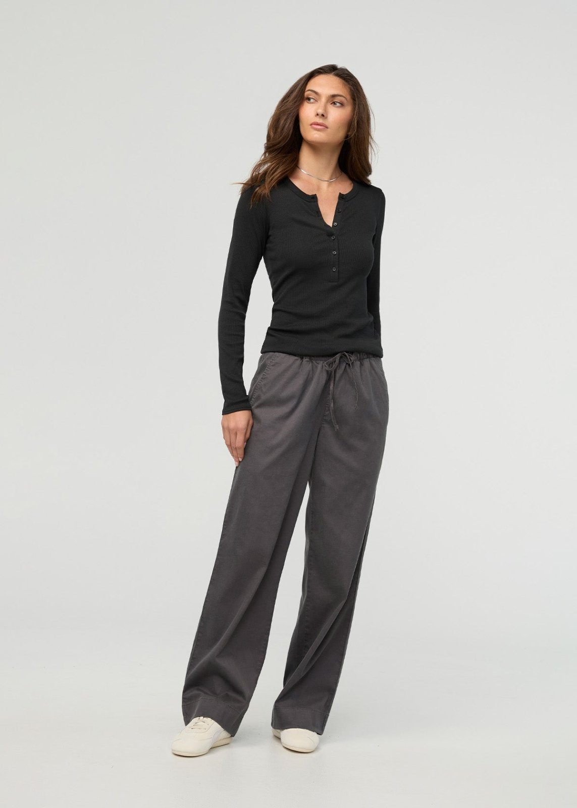 Women's Mineral Deluxe Twill Easy Pant front full body