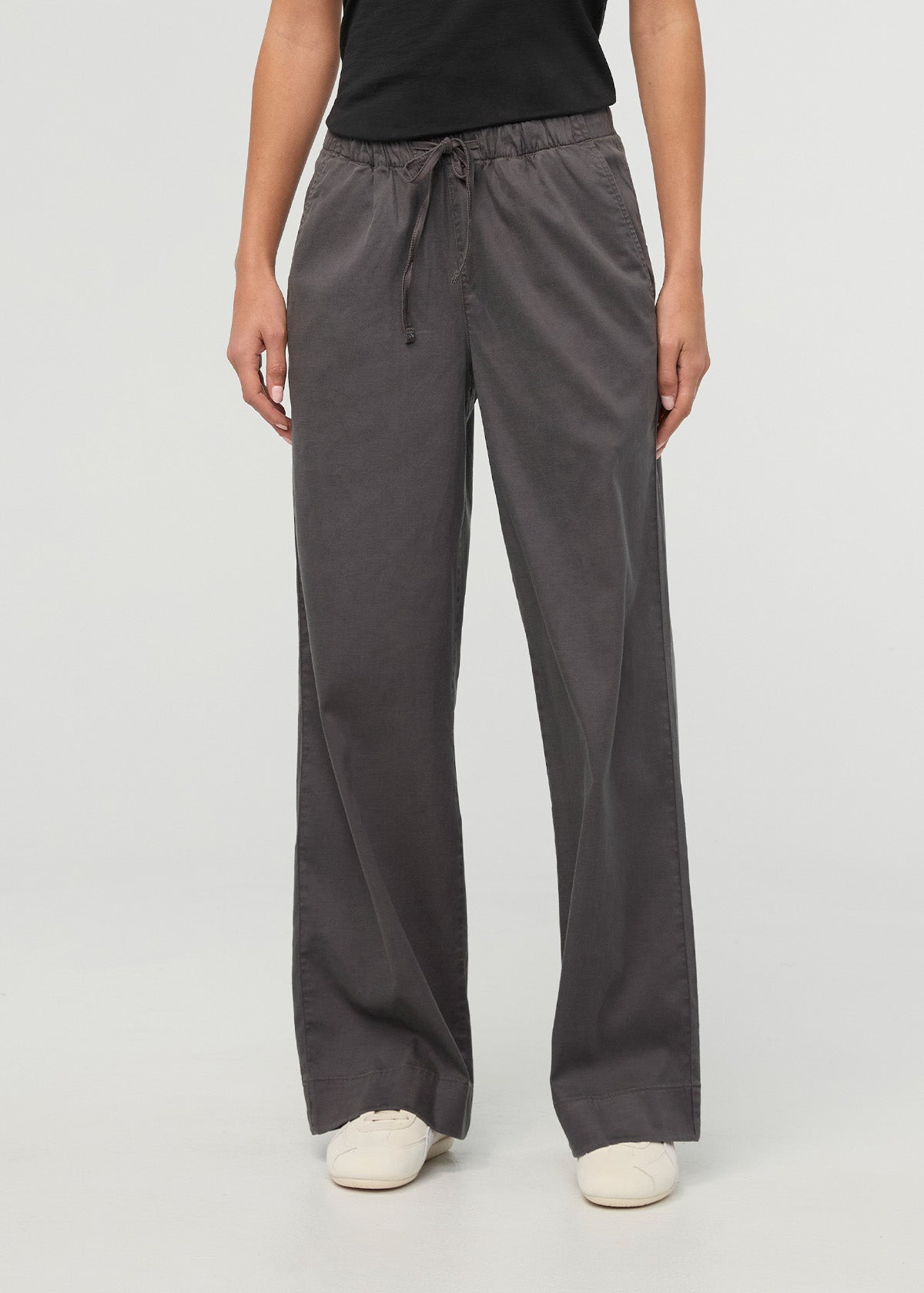 Women's Mineral Deluxe Twill Easy Pant front