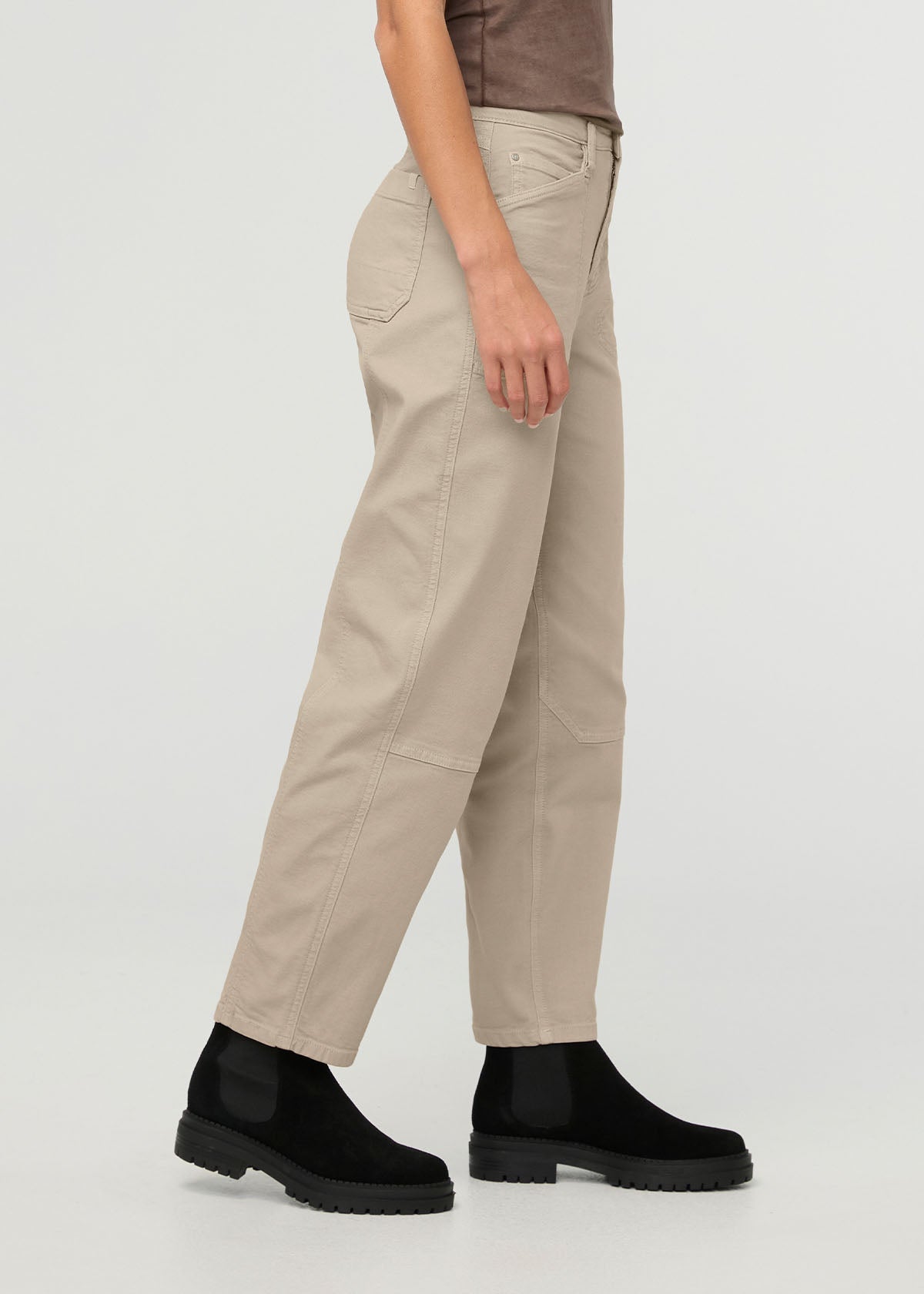 pantalon-utility-en-toile-extensible-pour-femme-teint-en-pièce-couleur-sable