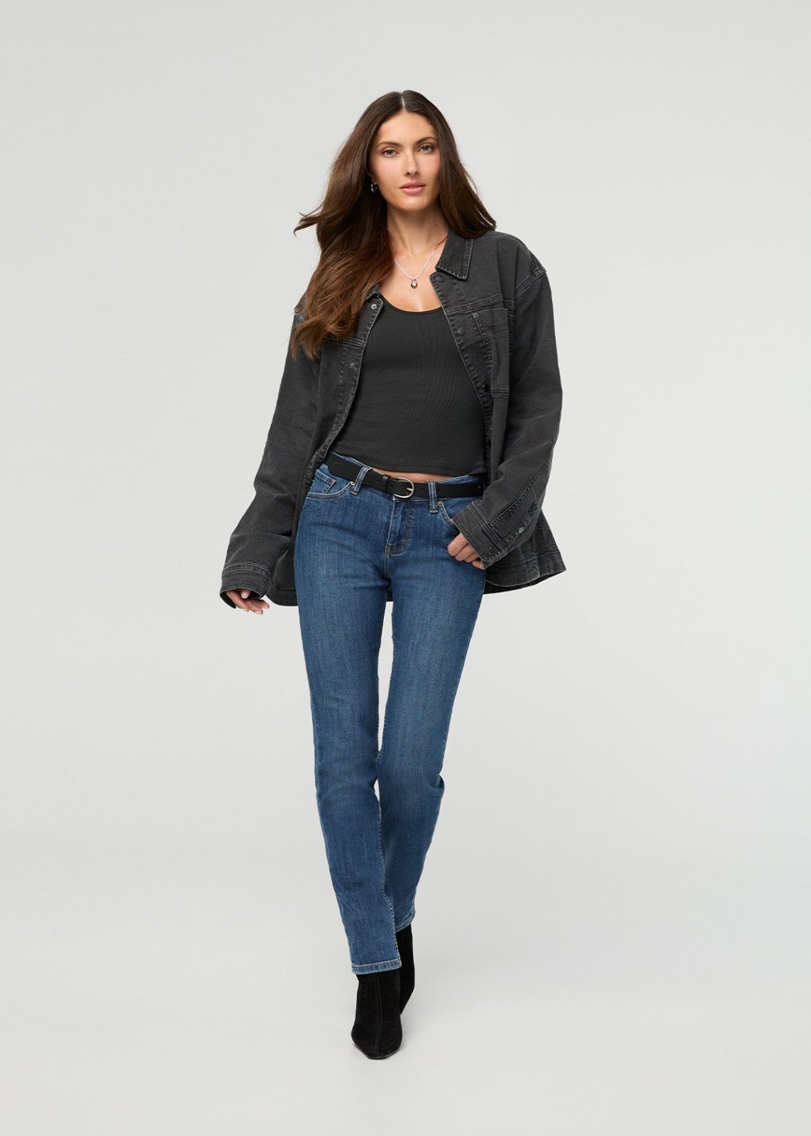 Women's Relaxed Fit Classic Stone Stretch Jeans full body front