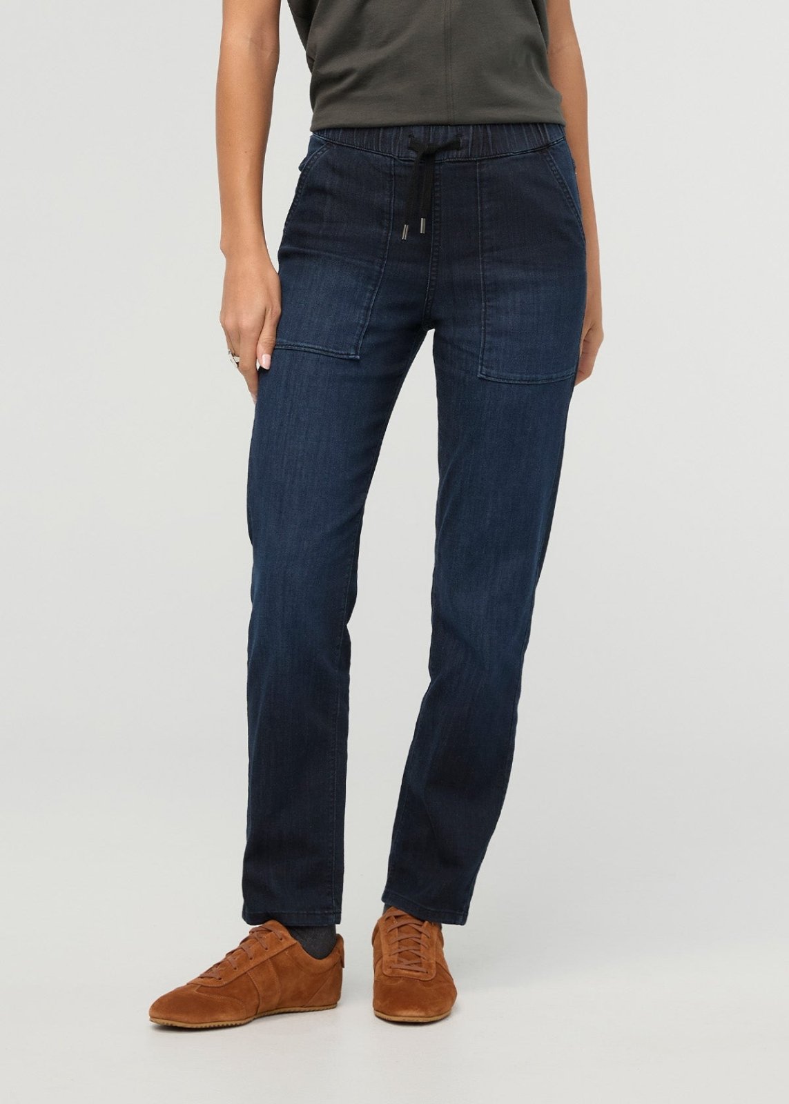 Pantalon en denim léger pour femme, coupe ample, à enfiler, couleur Carbon Stone – Vue de face