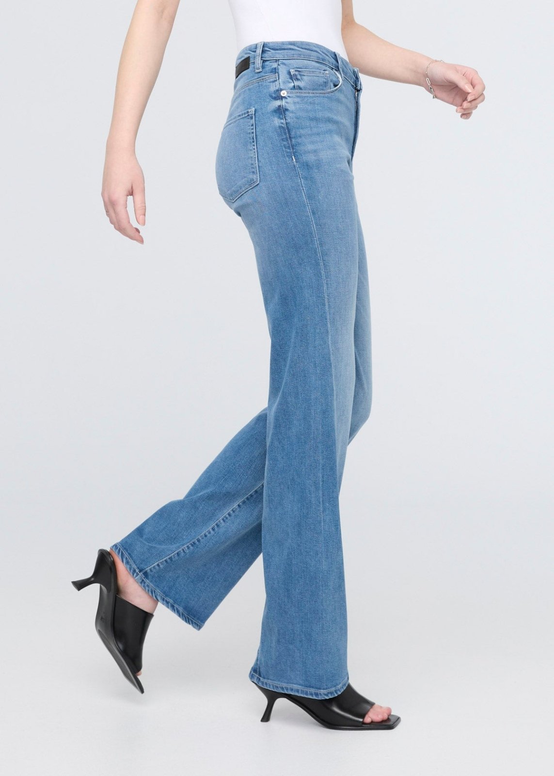 women's medium wash no sweat denim high rise wide leg side