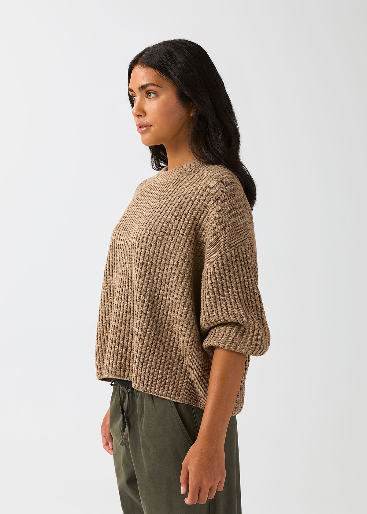 womens-easyknit-lite-crew-neck-heather-oatmeal side