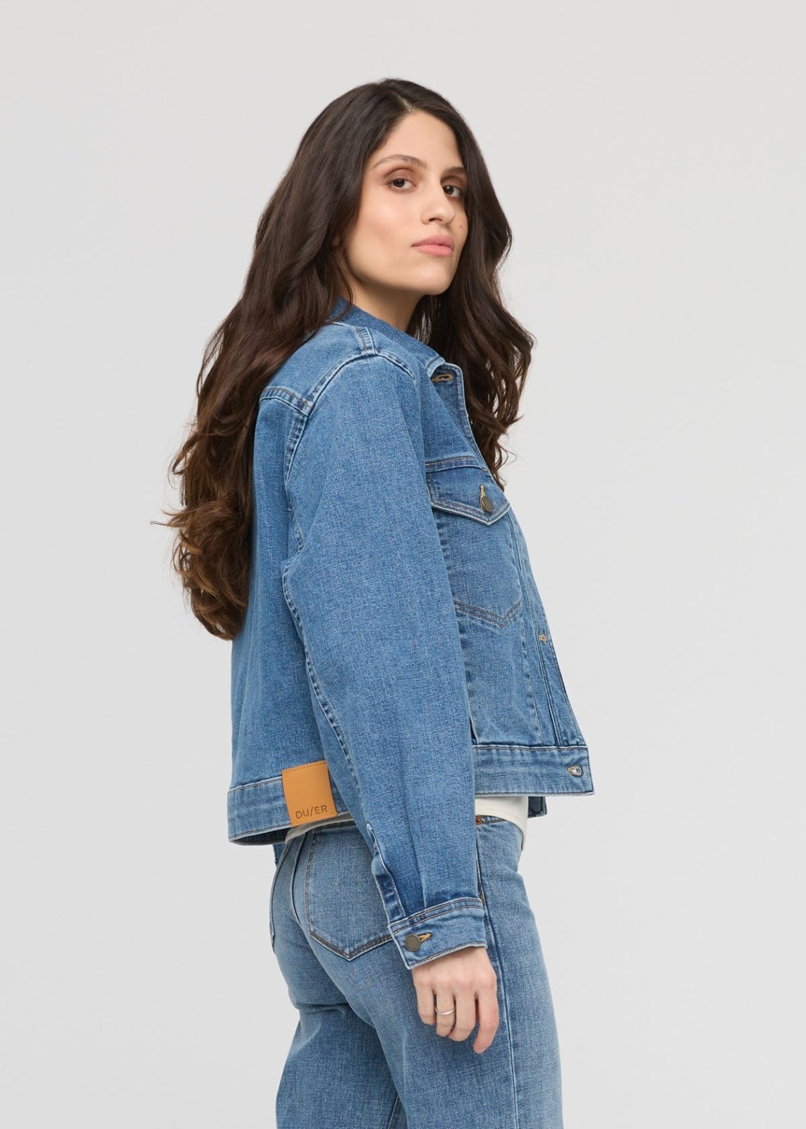 women's midweight denim pleated jacket side