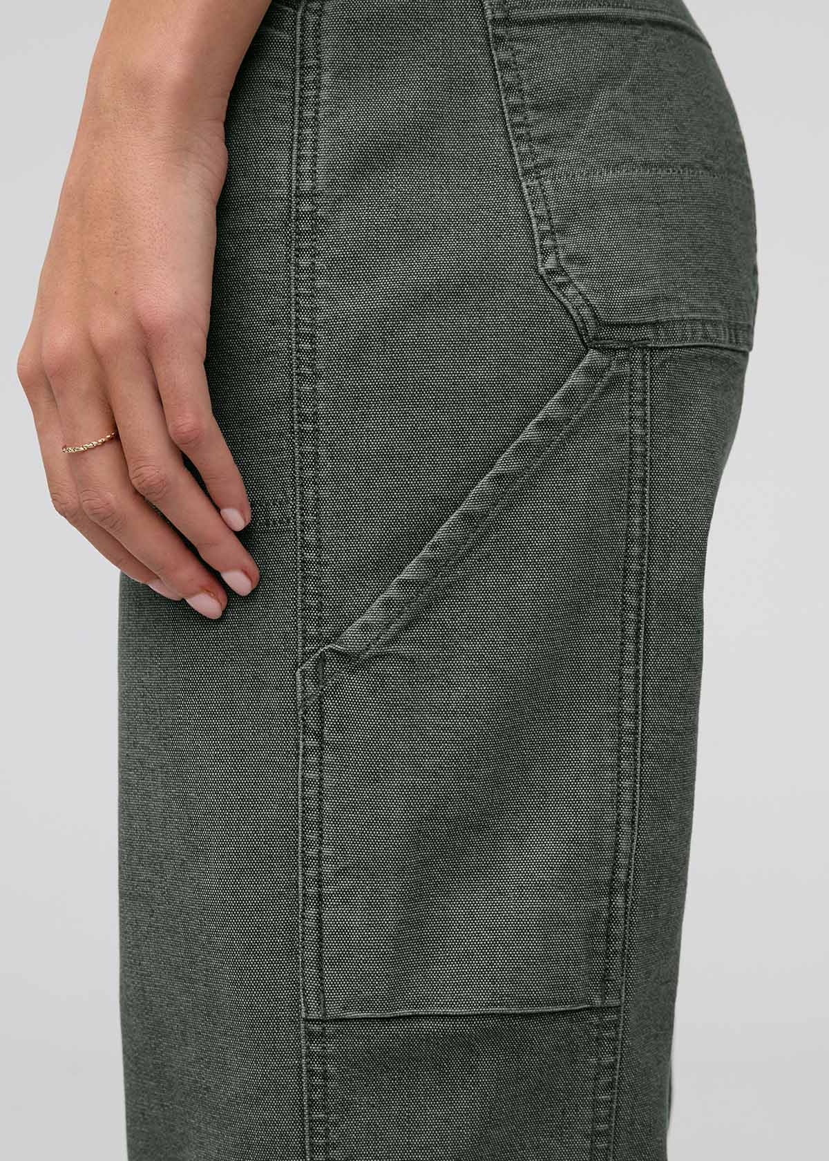 Pantalon utilitaire en toile extensible « Black Spruce » pour femme - vue de profil