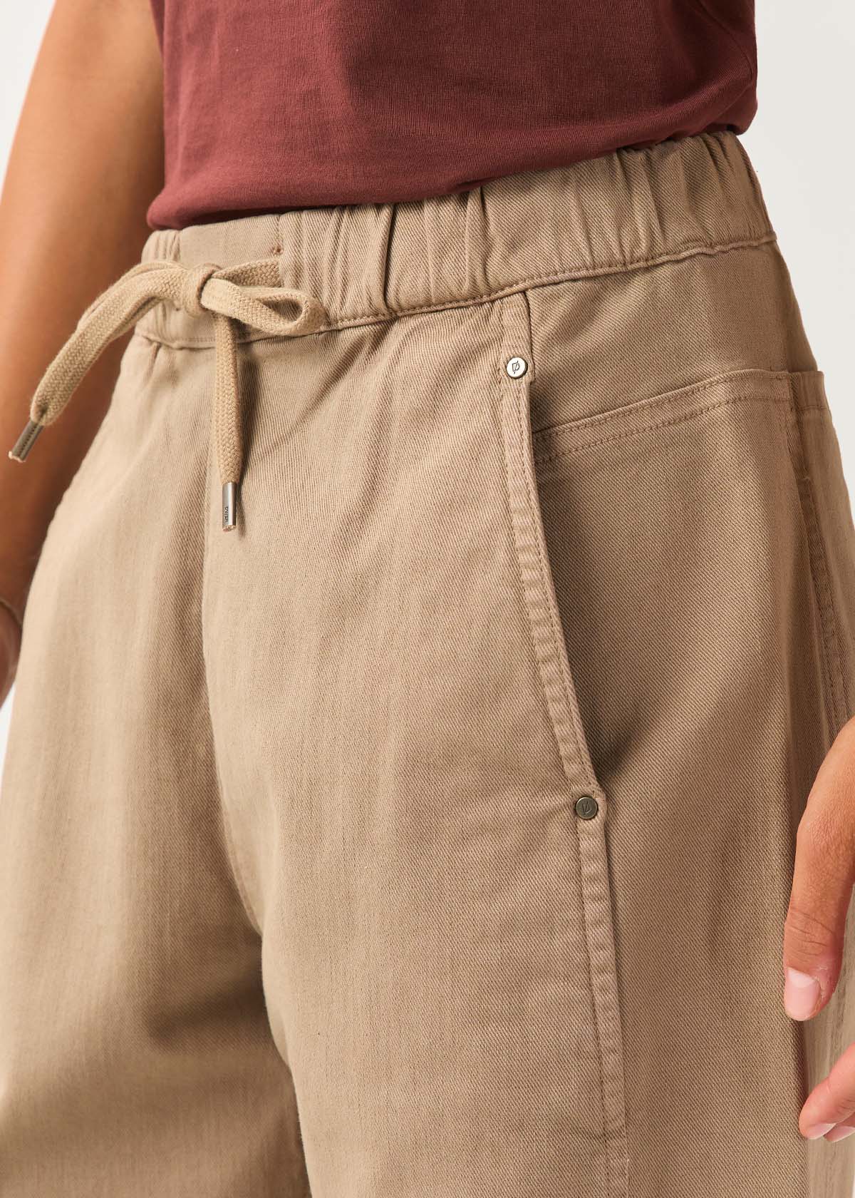 Women's Sandstone Barrel Pull On Pant left pocket detail
