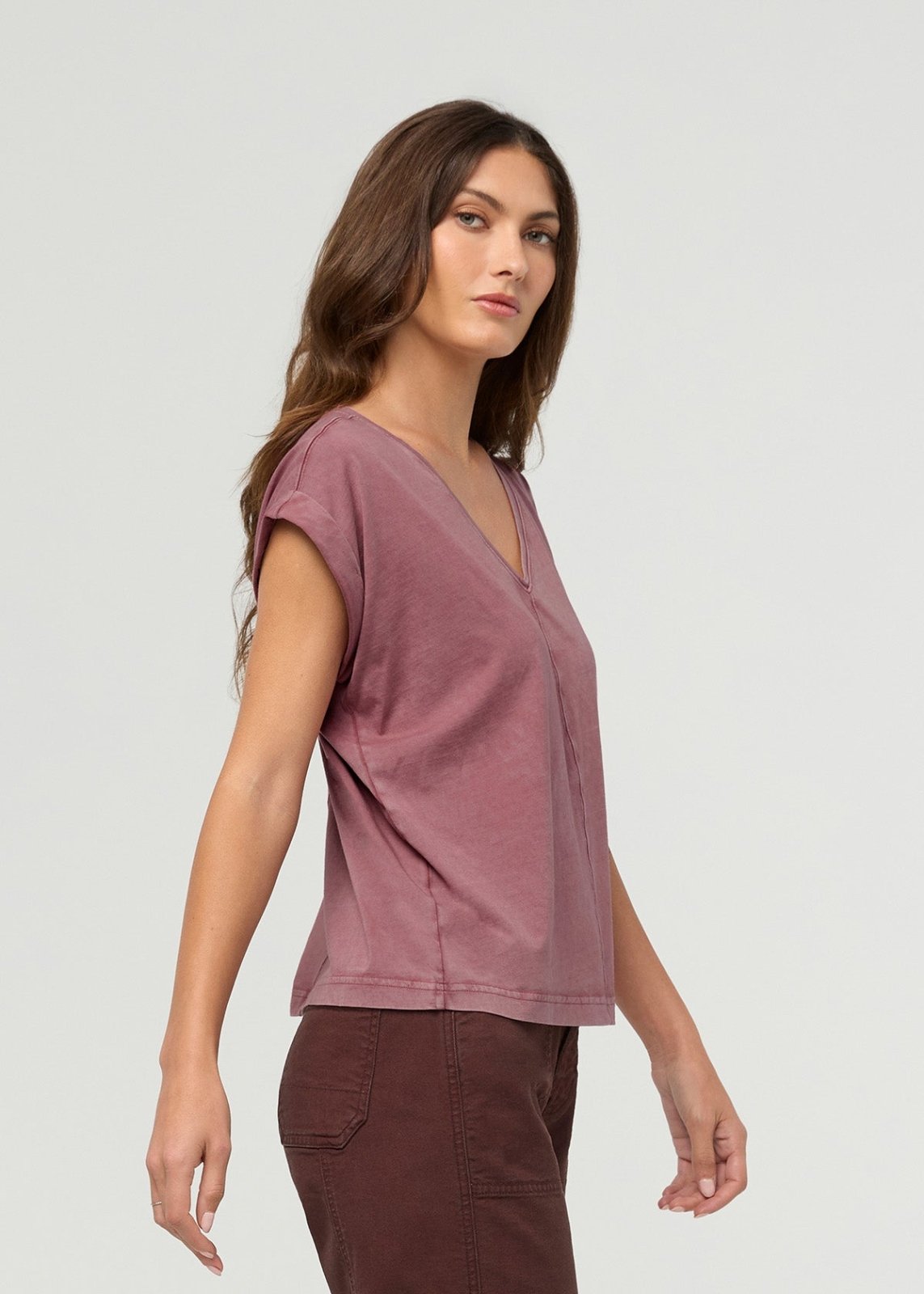 T-shirt femme « Washed Dusty Rose » 100 % coton Pima – vue de profil