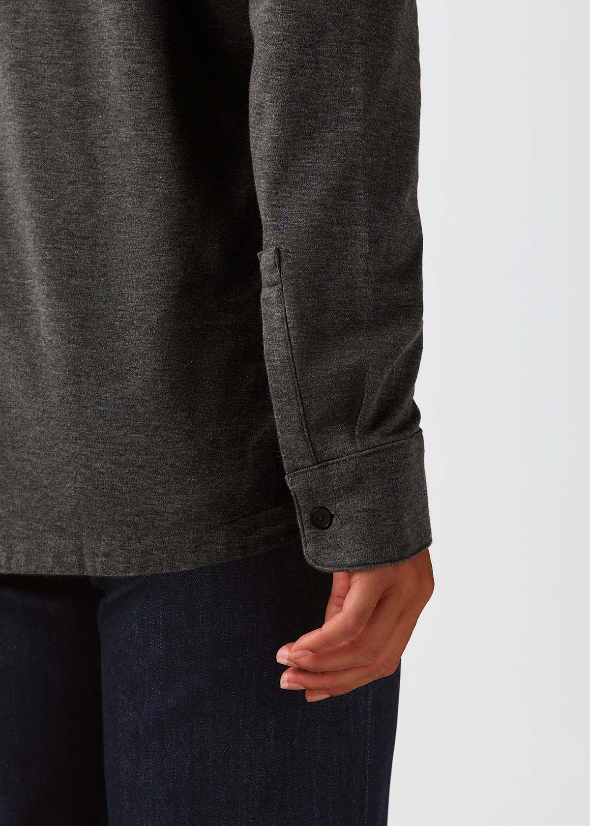 womens-performance-flannel-lite-two-pocket-shirt-heather-black right sleeve detail