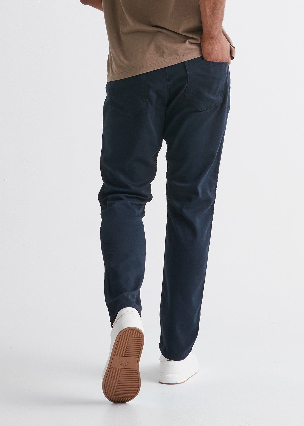 DUER Men's No Sweat Athletic Taper