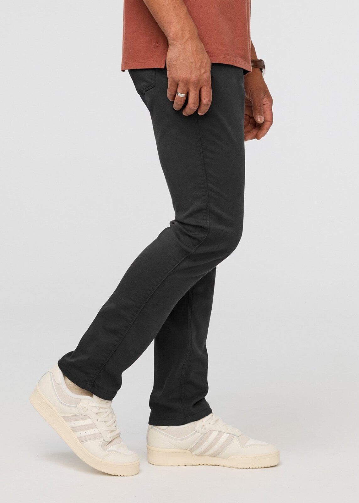 pantalon de survêtement décontracté gris foncé côté homme